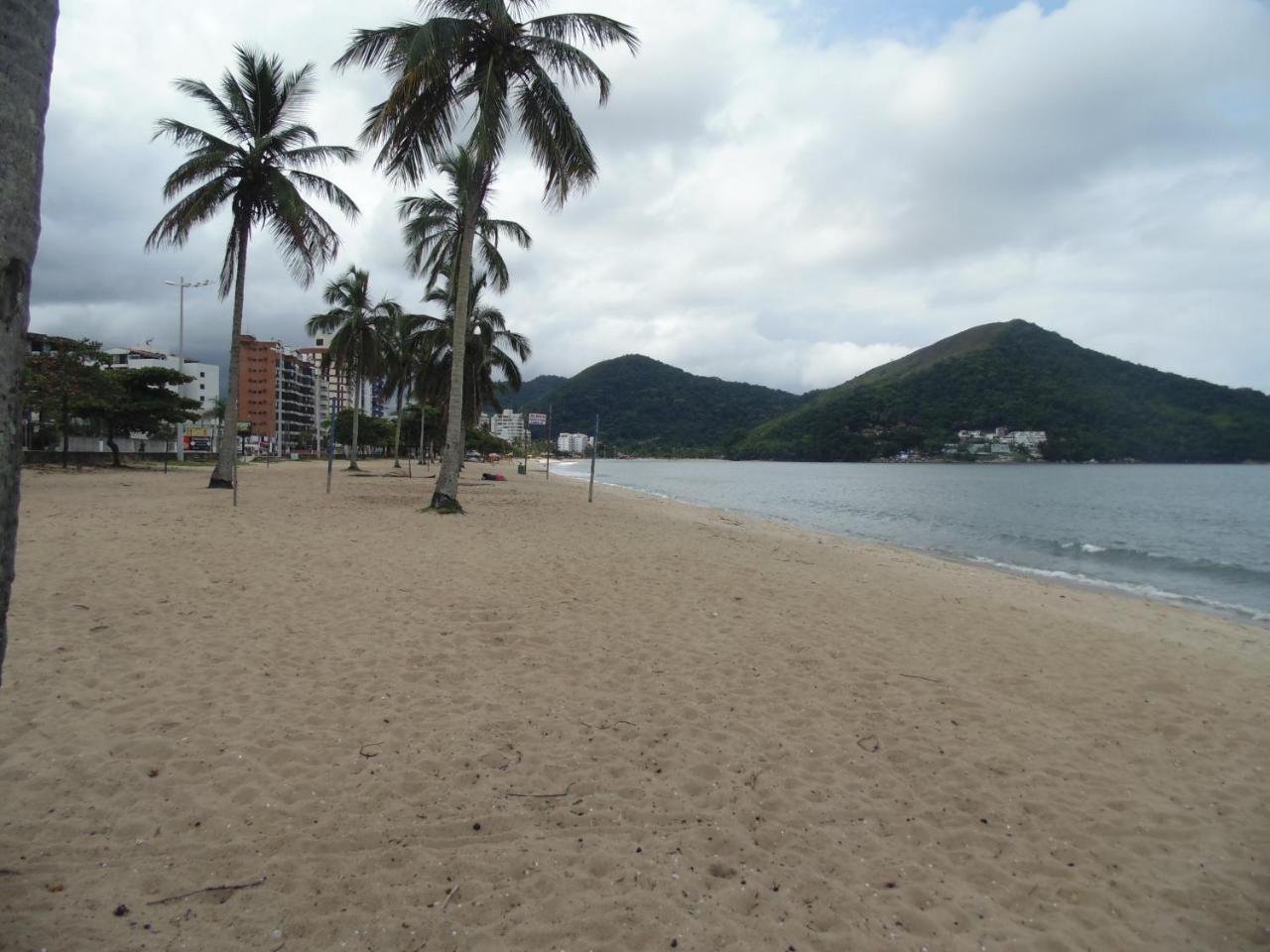 Sunny Apartamentos De 1 E 2 Dormitorios Na Martin De Sa Proximo A Praia Caraguatatuba Kültér fotó