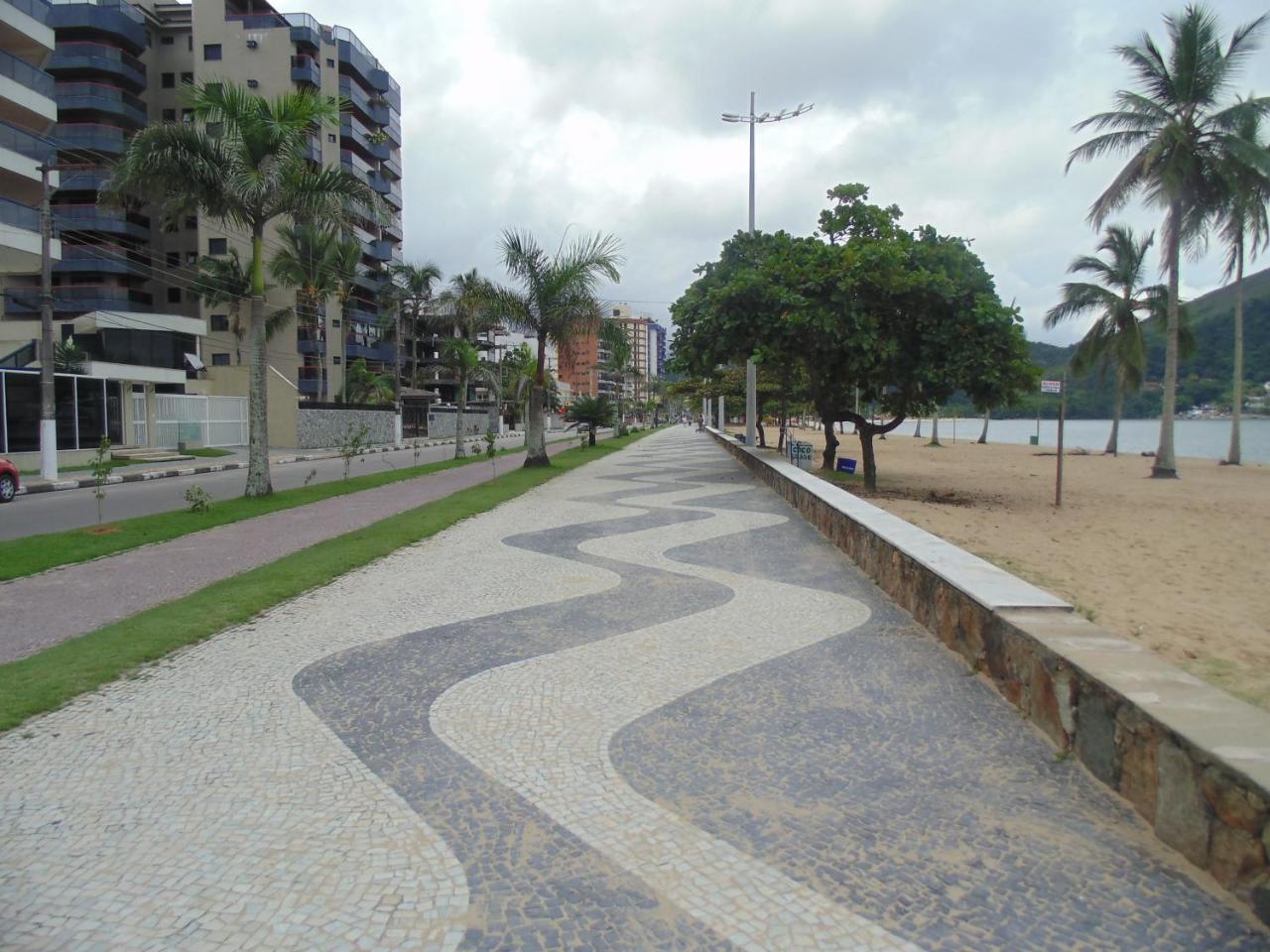 Sunny Apartamentos De 1 E 2 Dormitorios Na Martin De Sa Proximo A Praia Caraguatatuba Kültér fotó